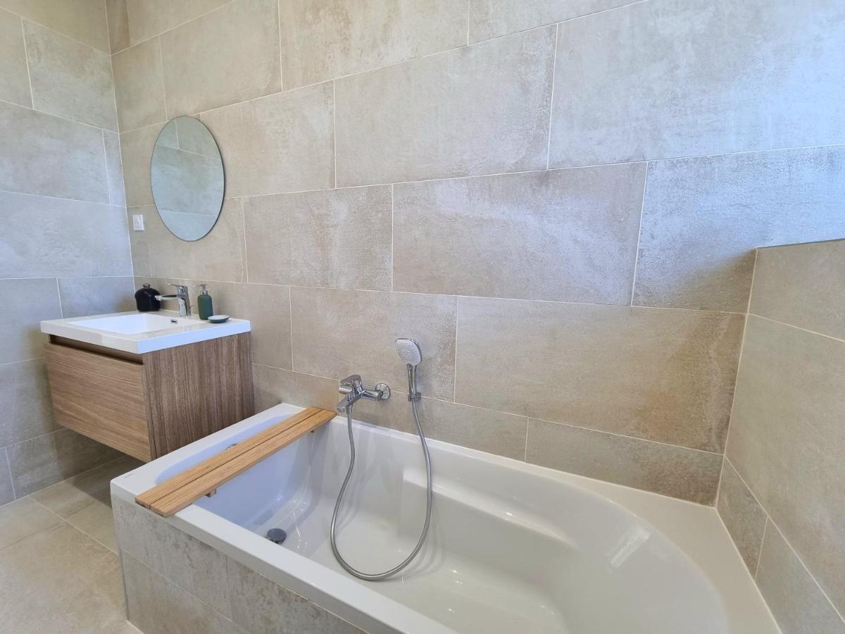 Appartement Spacieux De Standing - Parking Gratuit Aix-en-Provence Ngoại thất bức ảnh